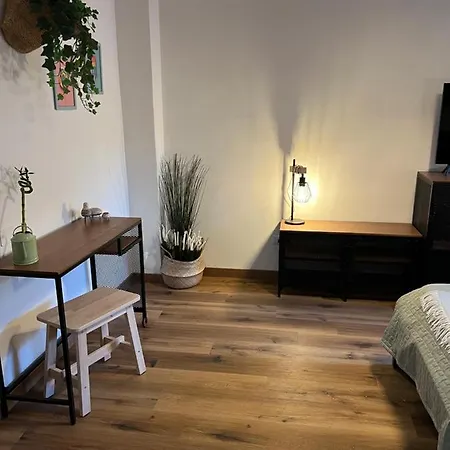 Apartment Stylish 3 Km Away From Duomo - Netflix, Wi-fi, All Comforts Included Milan