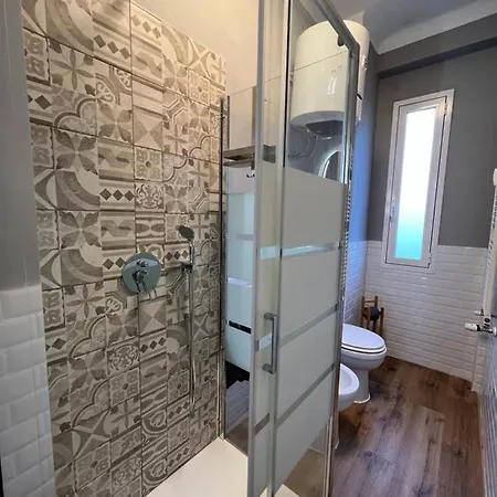 Stylish 3 Km Away From Duomo - Netflix, Wi-fi, All Comforts Included Apartment Milan
