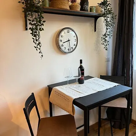 Stylish 3 Km Away From Duomo - Netflix, Wi-fi, All Comforts Included * Milan