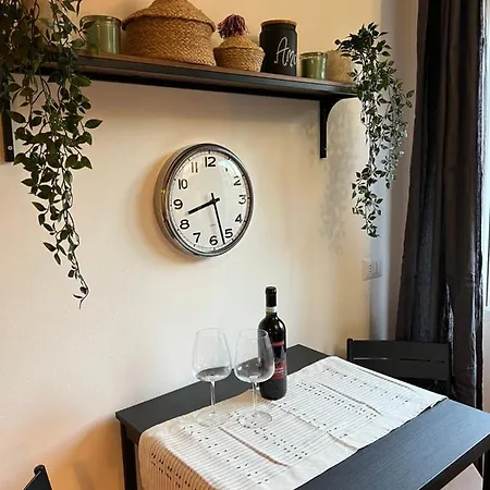 Stylish 3 Km Away From Duomo - Netflix, Wi-fi, All Comforts Included Appartamento *